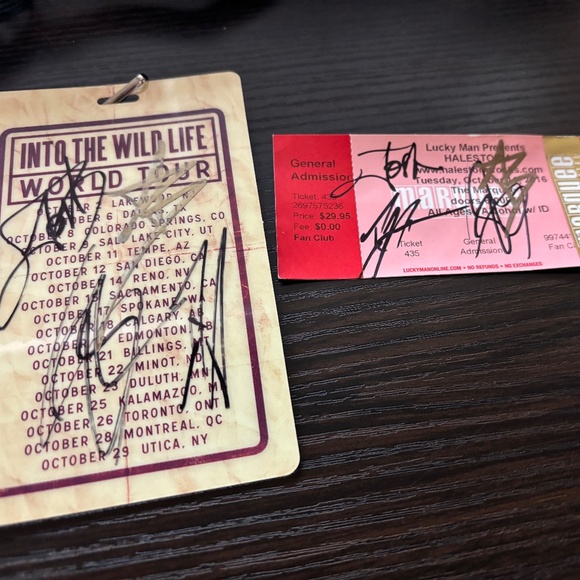 HALESTORM AUTOGRAPHS - Picture 1 of 2